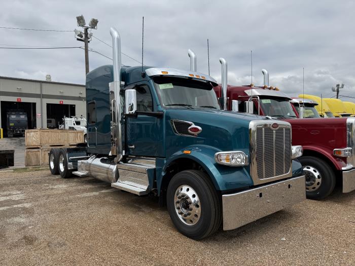 2027 Peterbilt 567-6