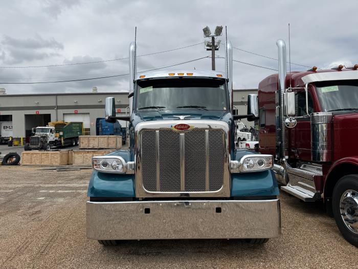 2027 Peterbilt 567-7