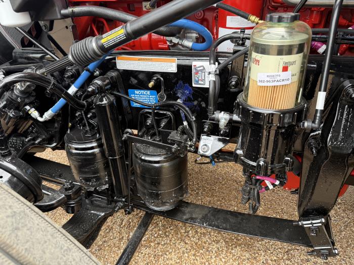 2027 Peterbilt 589-32
