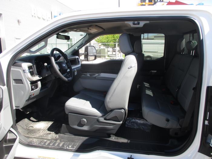 2026 Ford F-550-9