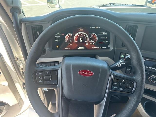 2026 Peterbilt 579-13