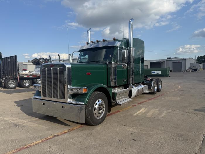 2027 Peterbilt 589-1