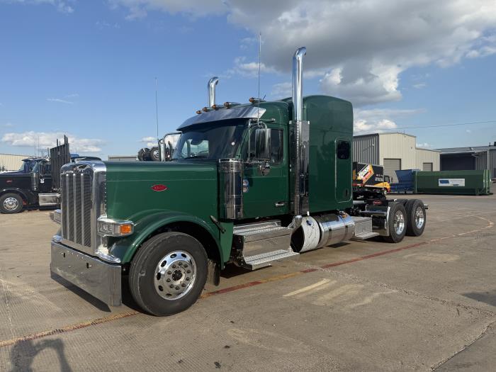 2027 Peterbilt 589-3