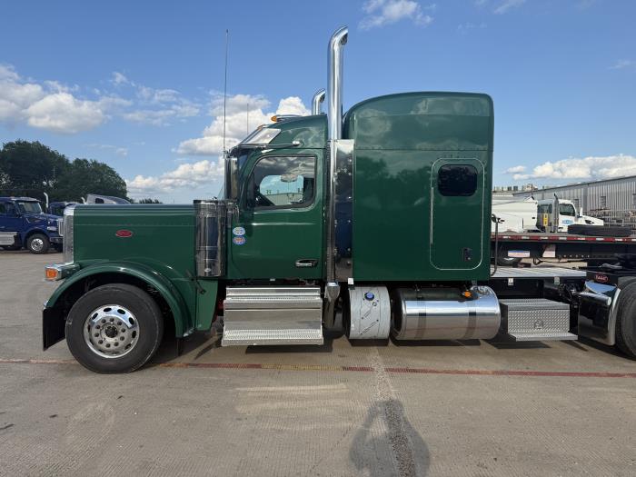2027 Peterbilt 589-5