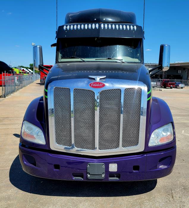 2019 Peterbilt 579-8