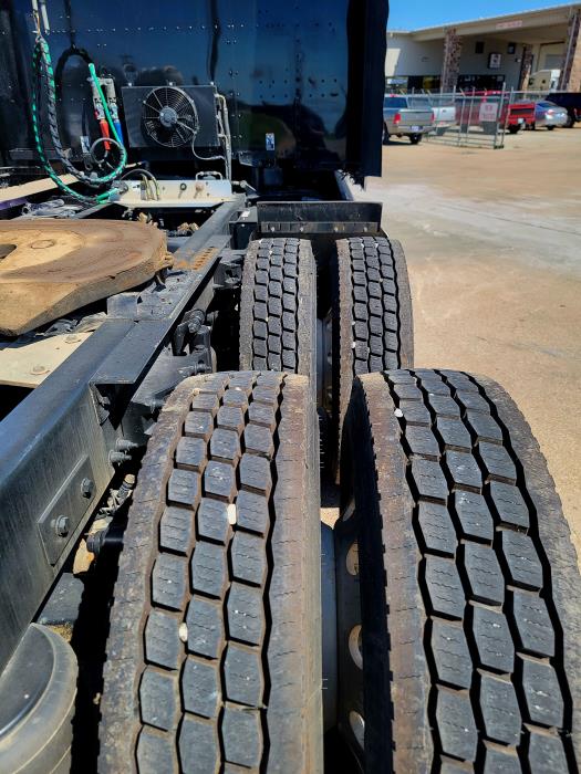 2019 Peterbilt 579-17