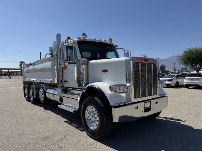 2027 Peterbilt 589-3