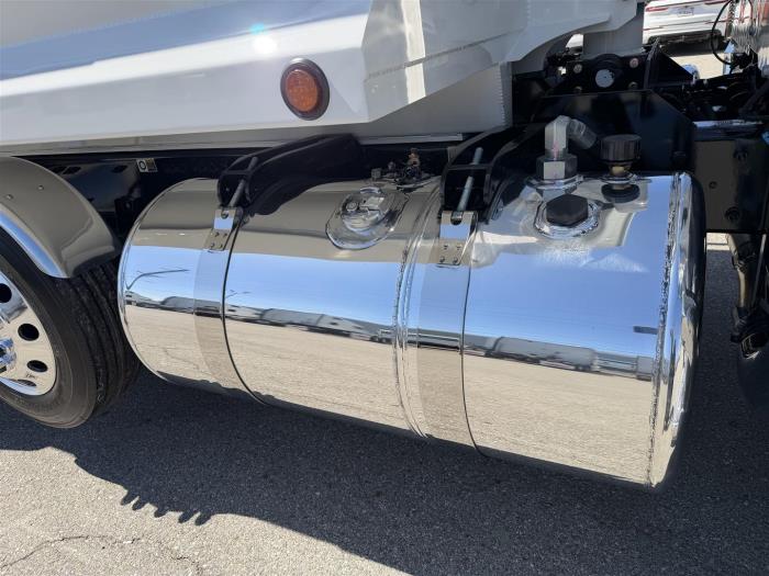 2027 Peterbilt 589-5
