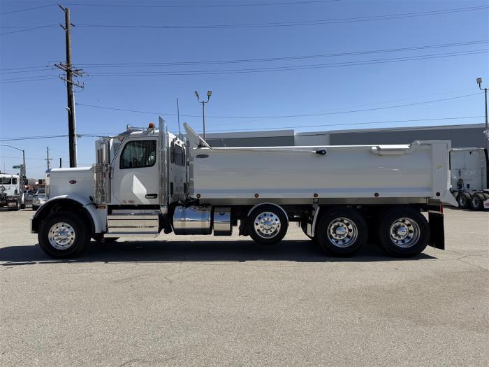2027 Peterbilt 589-10