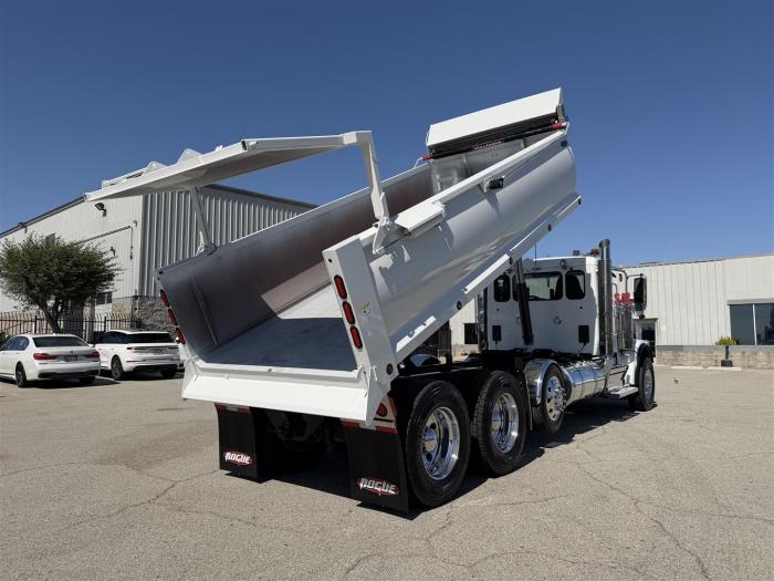 2027 Peterbilt 589-35