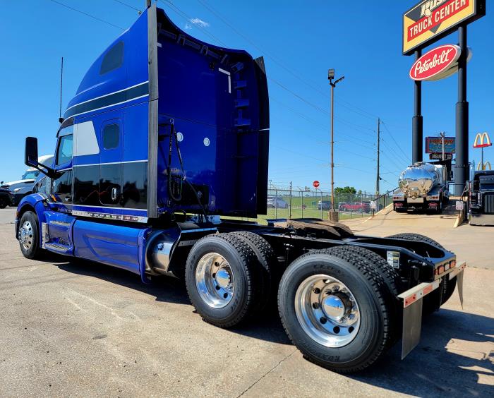 2020 Peterbilt 579-6