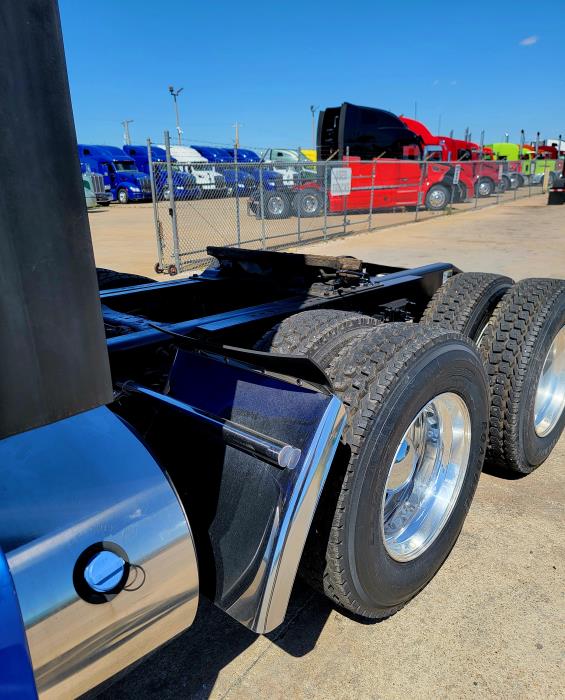2020 Peterbilt 579-8