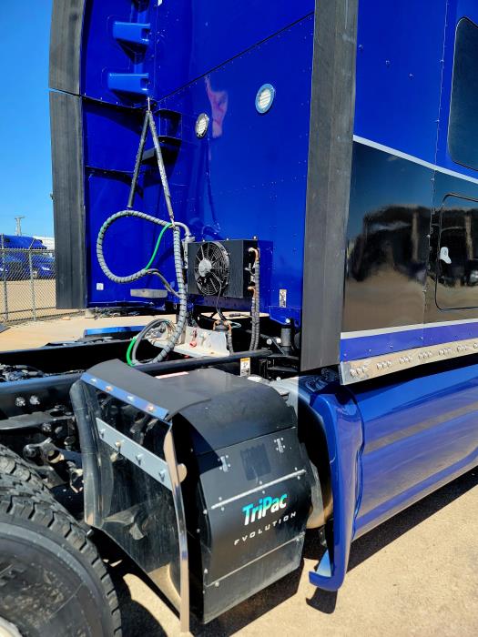 2020 Peterbilt 579-17