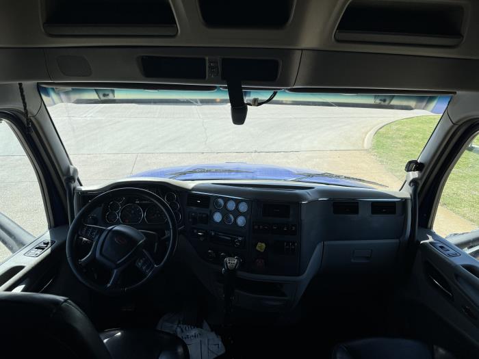2020 Peterbilt 579-22