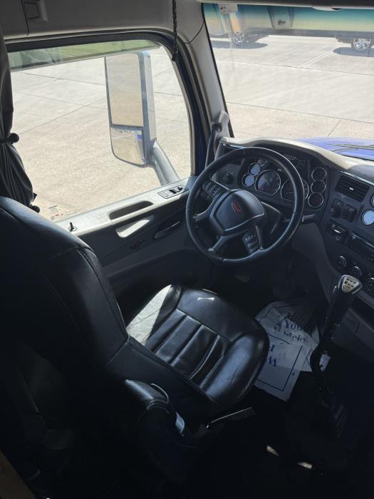 2020 Peterbilt 579-27