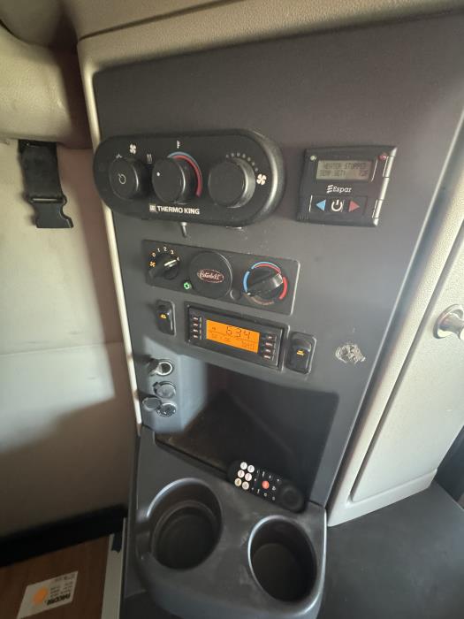 2020 Peterbilt 579-28