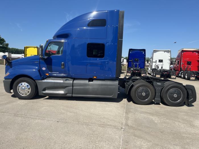 2022 International LT625-2