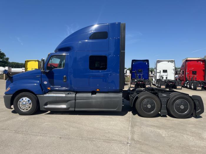 2022 International LT625-3