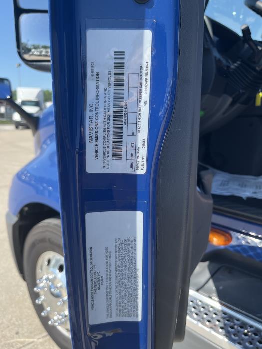 2022 International LT625-11