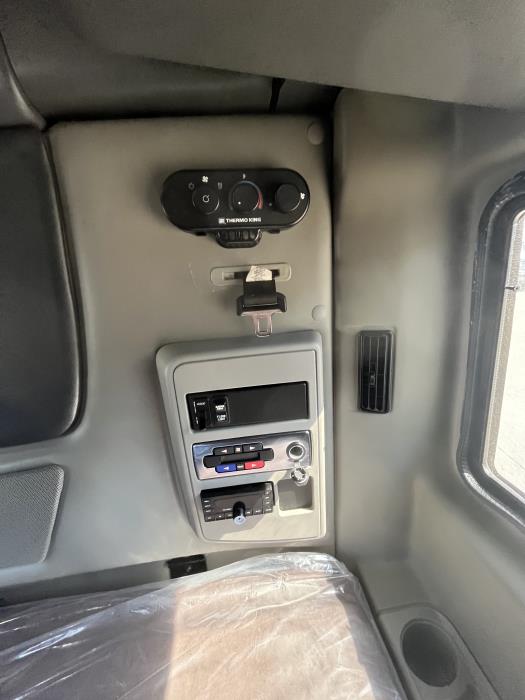 2022 International LT625-16