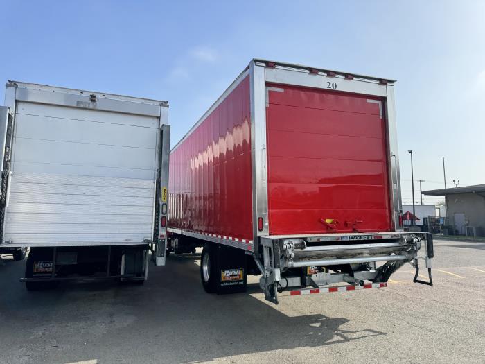 2019 Freightliner Business Class M2 106-3