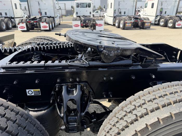 2027 Peterbilt 589-9