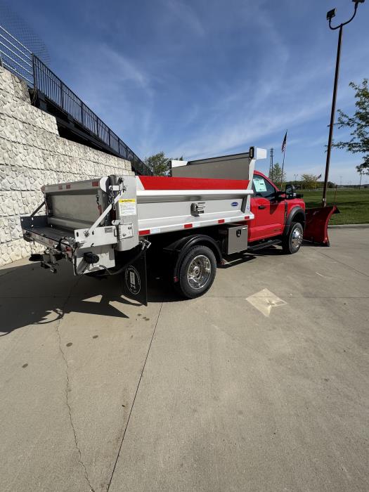 2025 Ford F-550-4