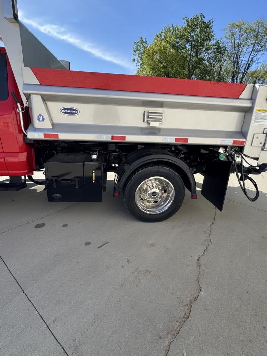 2025 Ford F-550-7