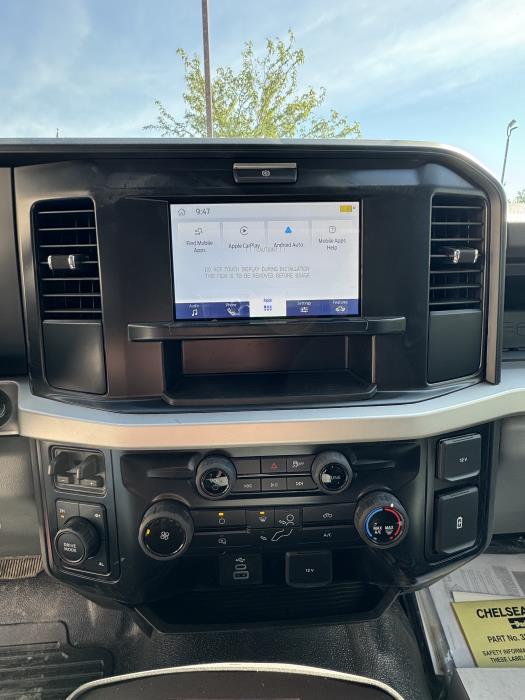 2025 Ford F-550-11