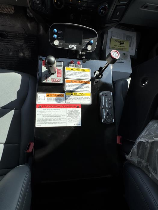 2025 Ford F-550-13