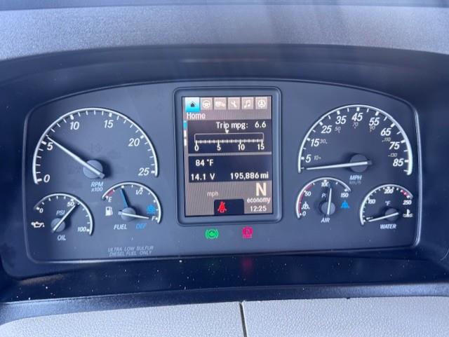2019 Freightliner Cascadia-9