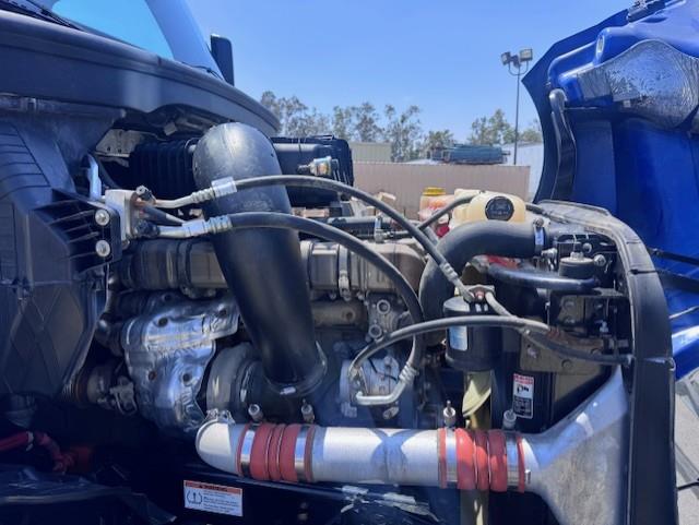 2019 Freightliner Cascadia-12