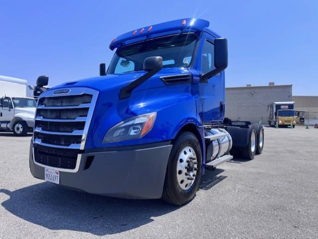 2019 Freightliner Cascadia-0