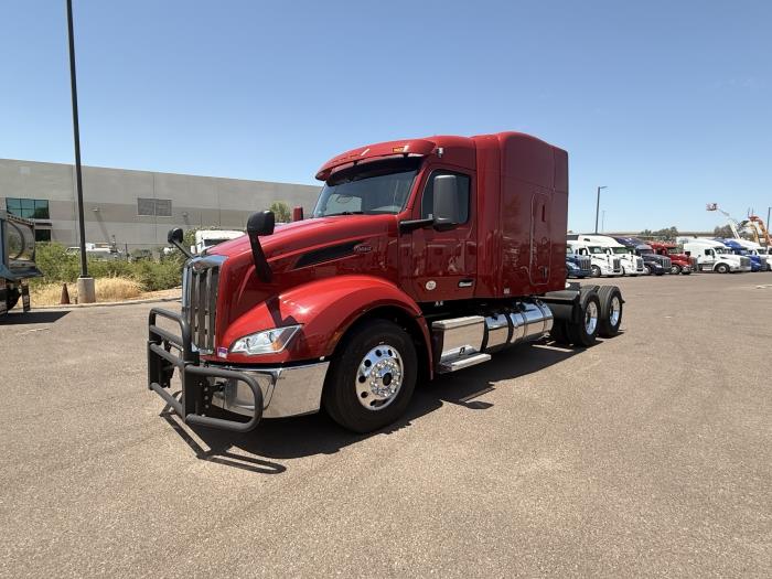 2022 Peterbilt 579-0