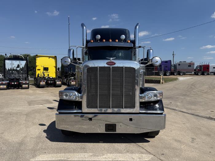 2022 Peterbilt 389-20