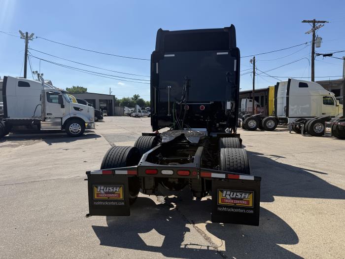 2022 Peterbilt 389-34