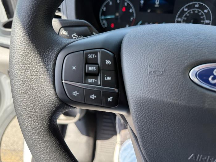 2026 Ford Transit-350-18