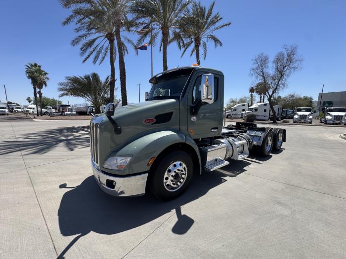 2021 Peterbilt 579-0