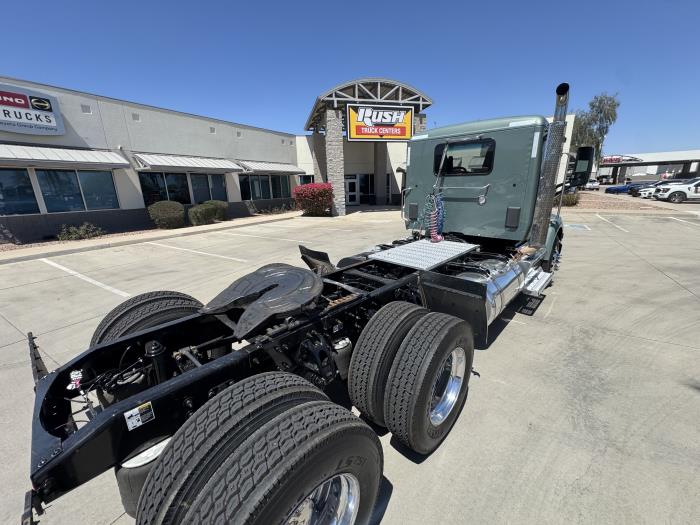 2021 Peterbilt 579-4