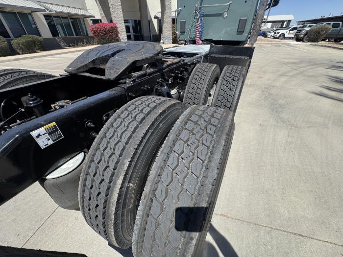 2021 Peterbilt 579-5