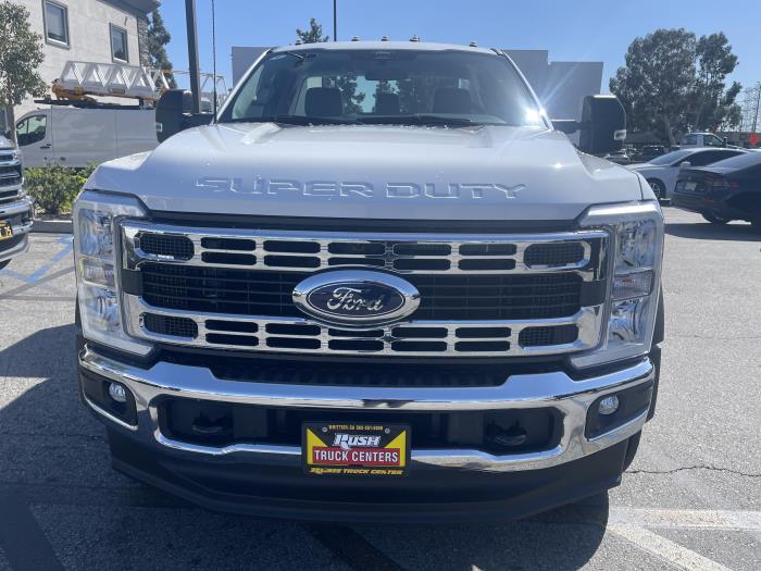 2025 Ford F-550-6