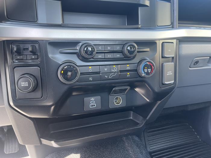 2025 Ford F-550-25