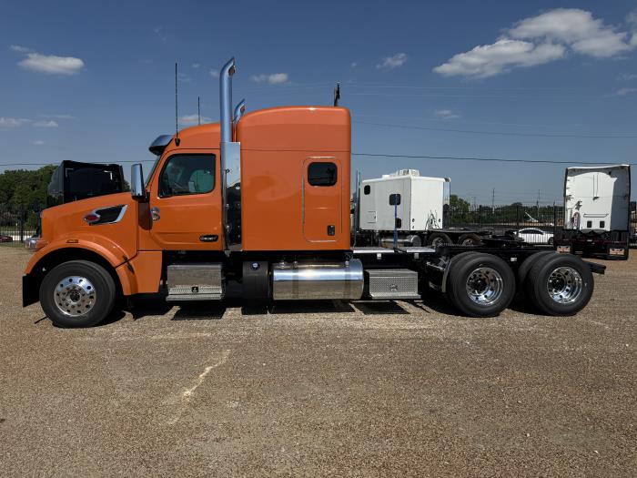 2027 Peterbilt 567-3