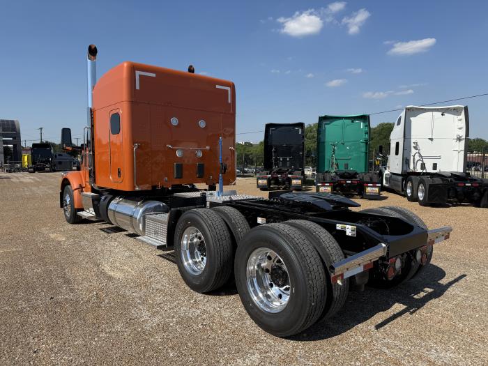 2027 Peterbilt 567-5