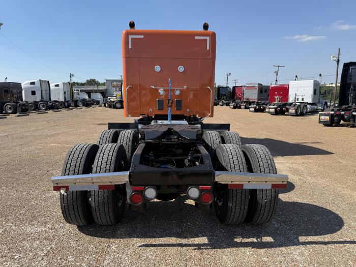2027 Peterbilt 567-6