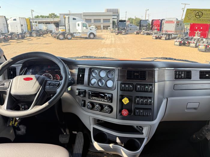 2027 Peterbilt 567-29