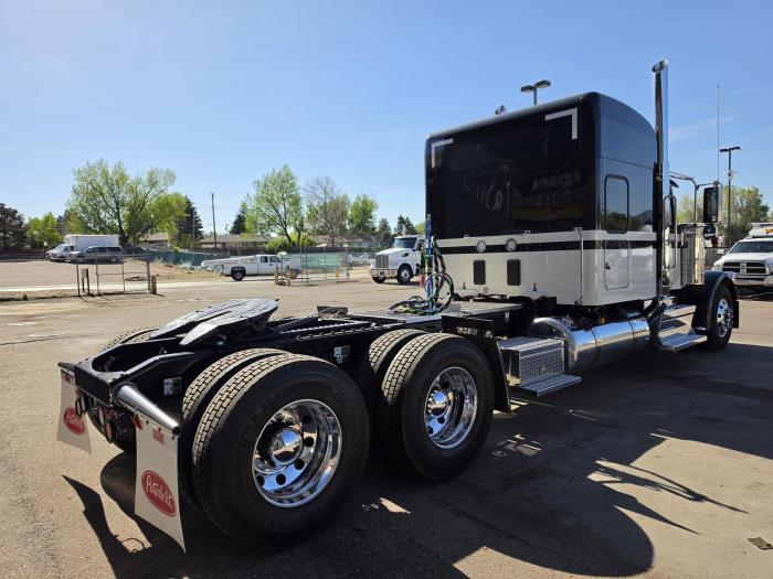 2027 Peterbilt 589-6