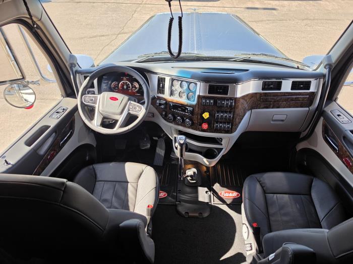 2027 Peterbilt 589-14
