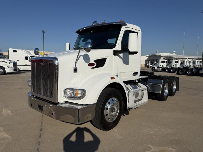 2023 Peterbilt 567-1