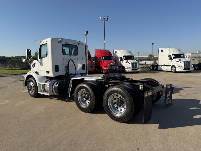 2023 Peterbilt 567-3